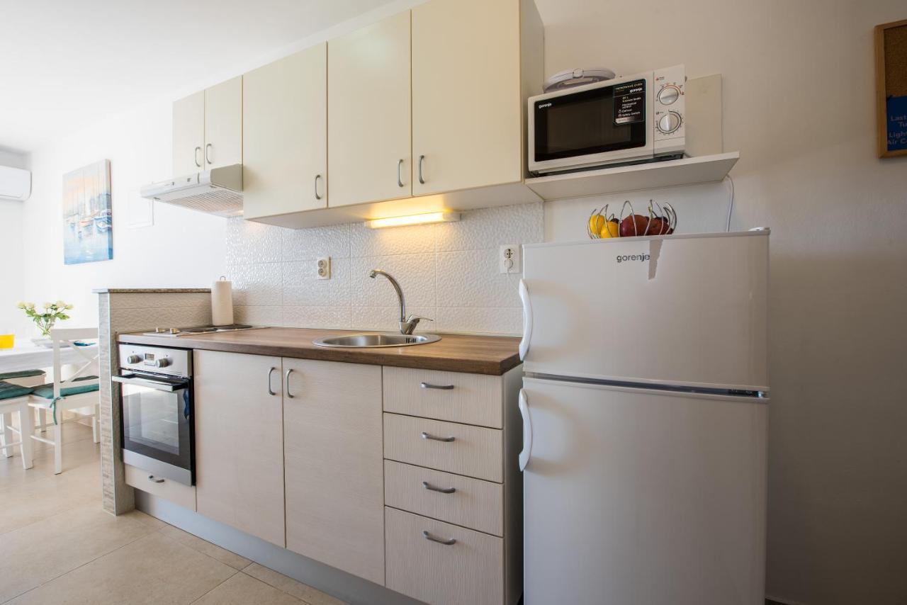Apartments Amneris Трогир Экстерьер фото