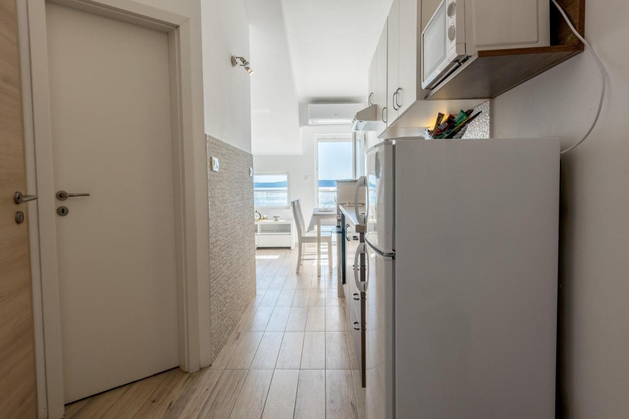 Apartments Amneris Трогир Экстерьер фото